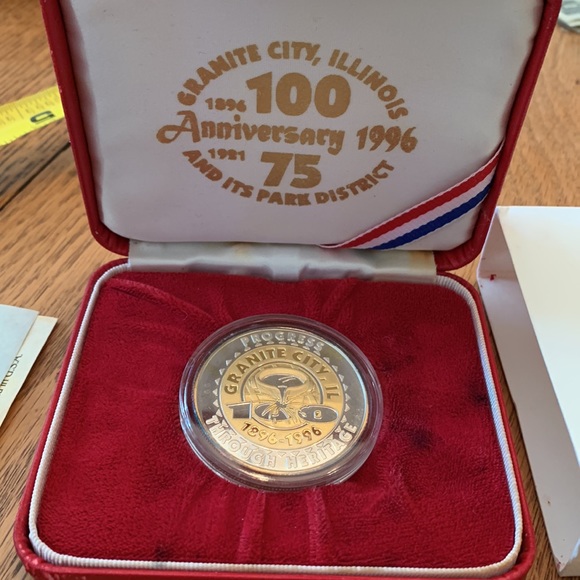 Northwest Territory Other - Granite City IL 1 oz .999 pure silver & 24k gold accent 100 yr anniversary coin